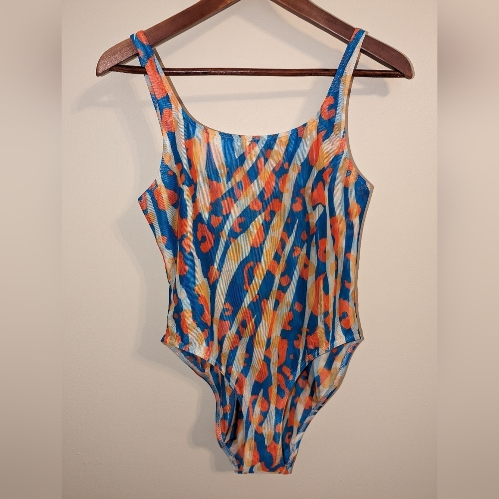 Solid & striped Luella one piece swimsuit medium - Picture 10 of 16